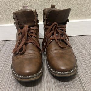 Good fellow boots